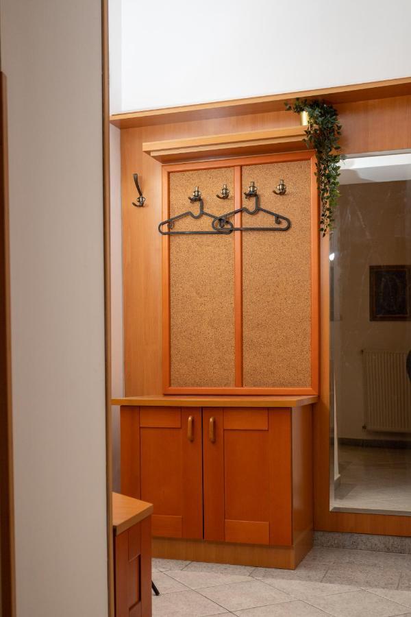 Emerald Suite With Free Parking Budapesta Exterior foto