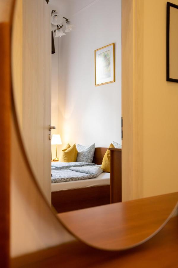 Emerald Suite With Free Parking Budapesta Exterior foto
