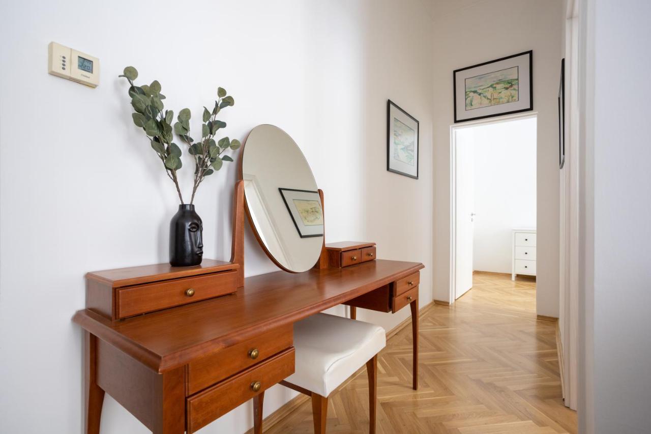 Emerald Suite With Free Parking Budapesta Exterior foto