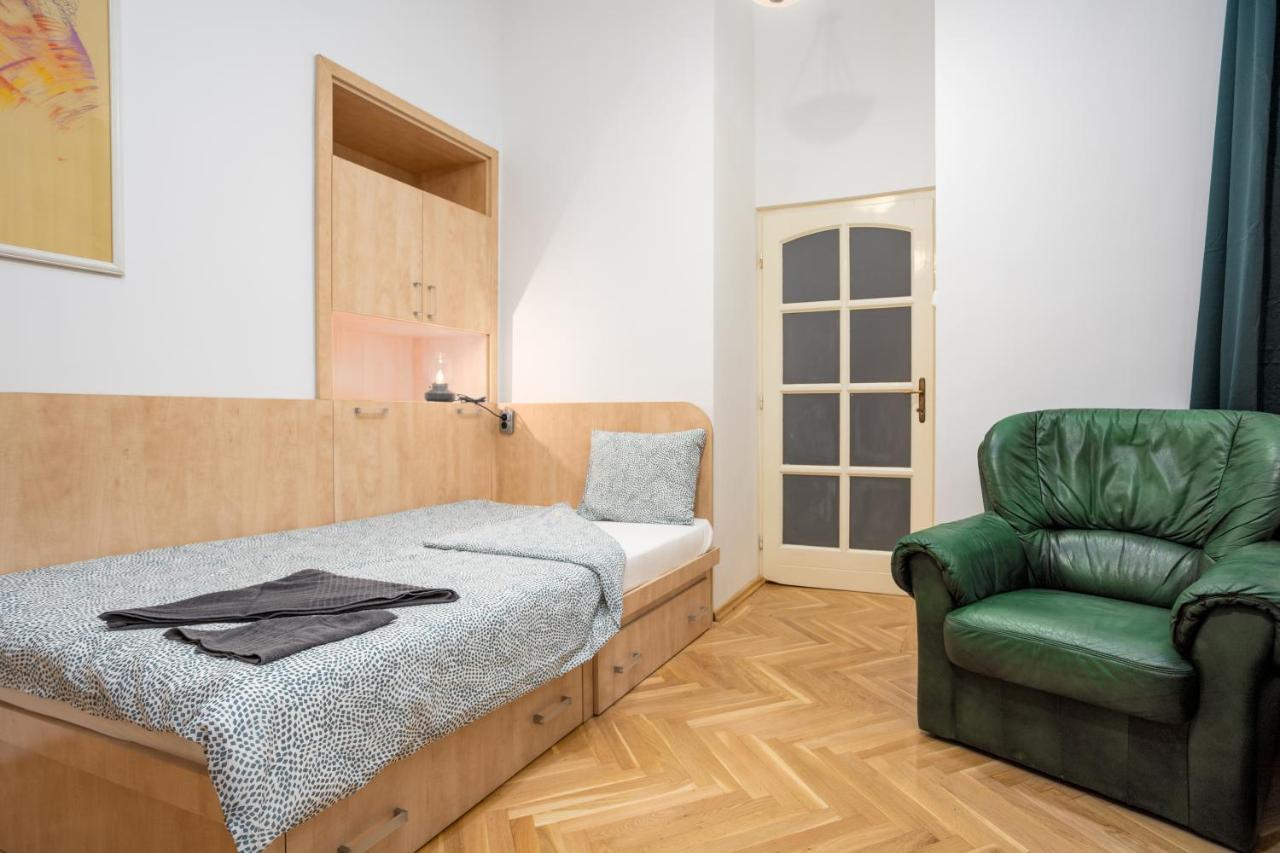 Emerald Suite With Free Parking Budapesta Exterior foto